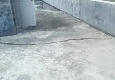 镇平楼顶漏水维修公司分享下如何解决卫生间隐蔽部位漏水的问题?